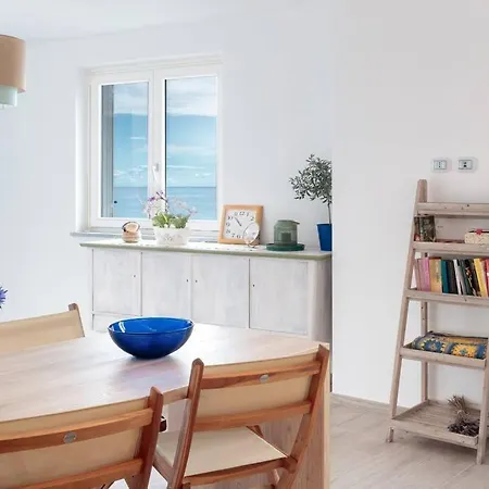 Apartament Les Voiles - Trilocale Sul Mare