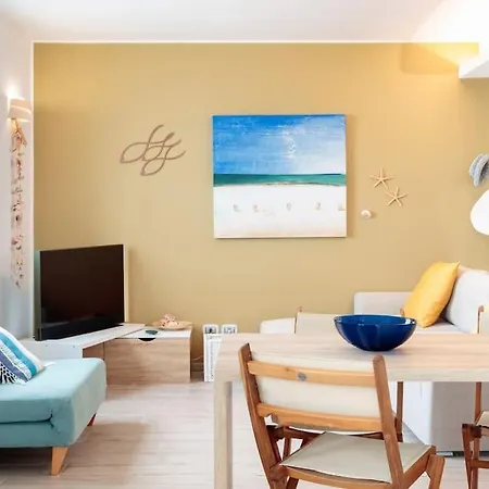 Les Voiles - Trilocale Sul Mare チェリアーレ